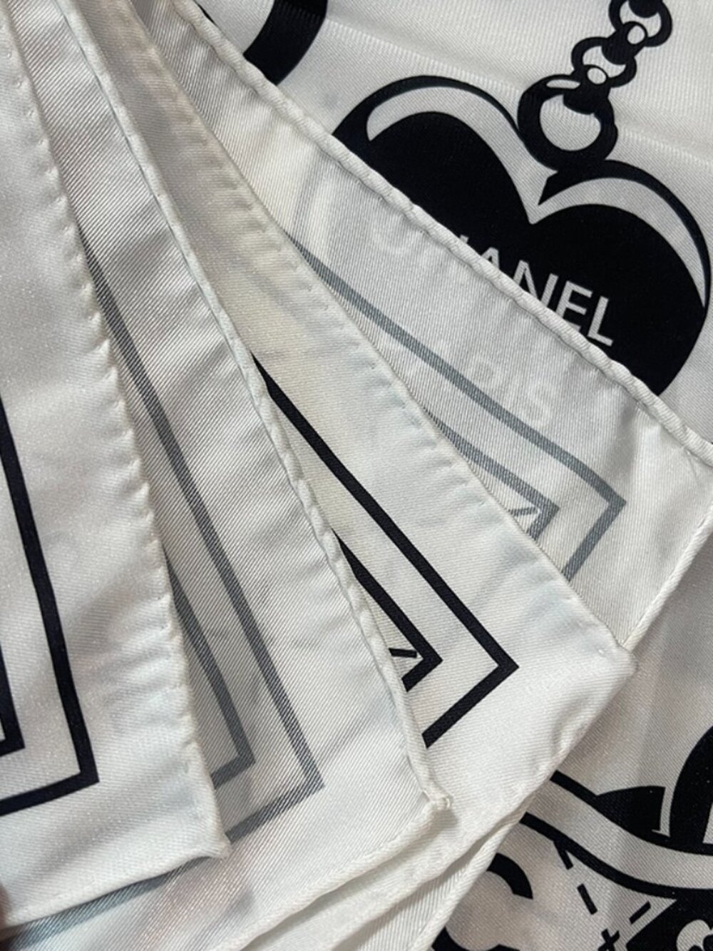 Chanel Classic CC Logo Print Silk Scarf 90cm - Picture 10 of 11